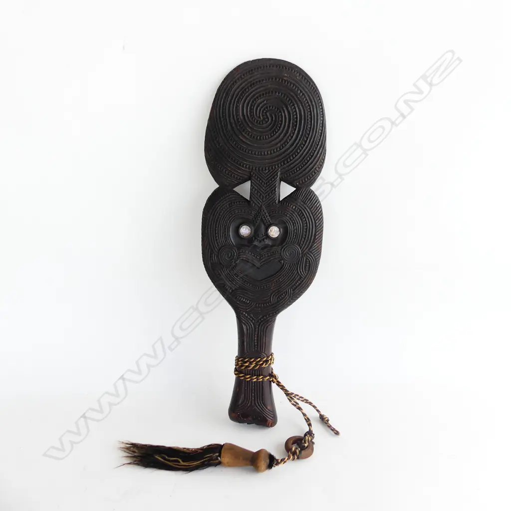 A c1900 Māori carved wooden kotiate (hand club), Image 1++